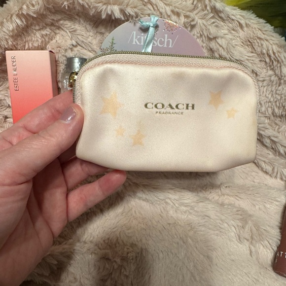 Coach Cosmetic Bag + Estée Lauder, Elizabeth Arden & Kitsch Beauty Bundle (NEW) - Picture 2 of 7